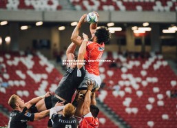 金年会官网-瓜迪奥拉坦言，执教皇马与巴萨最为艰难，上赛季若在皇马恐早被解雇